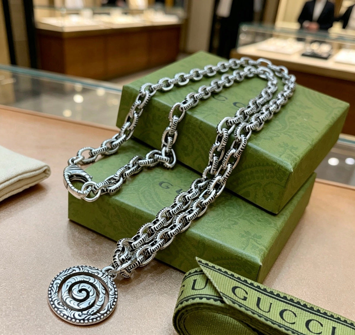 Gucci Anger Forest Chain Distressed Necklace – Style 130 - image 4