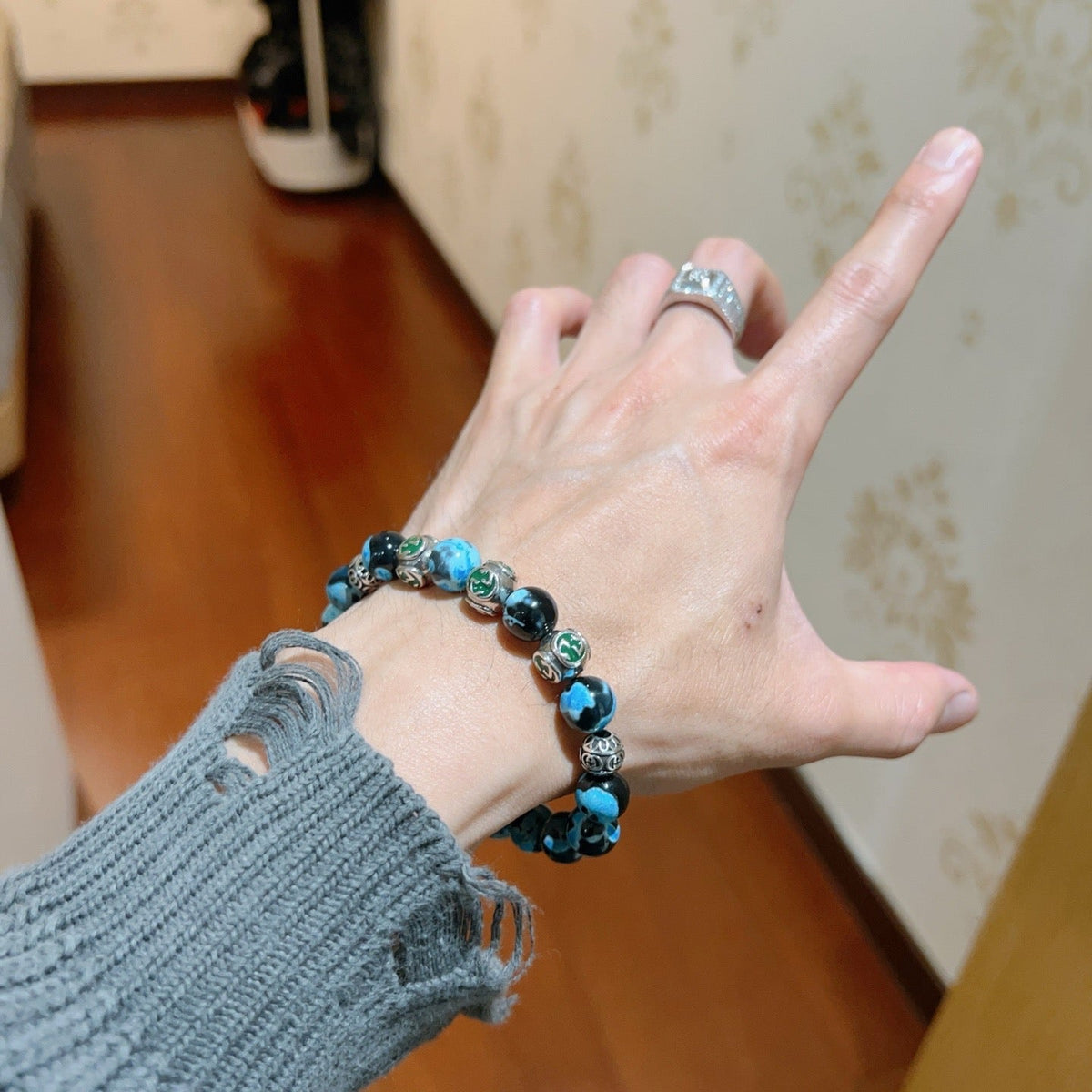 Gucci Anger Forest Agate Crystal Distressed Bracelet – Style 04 - image 8