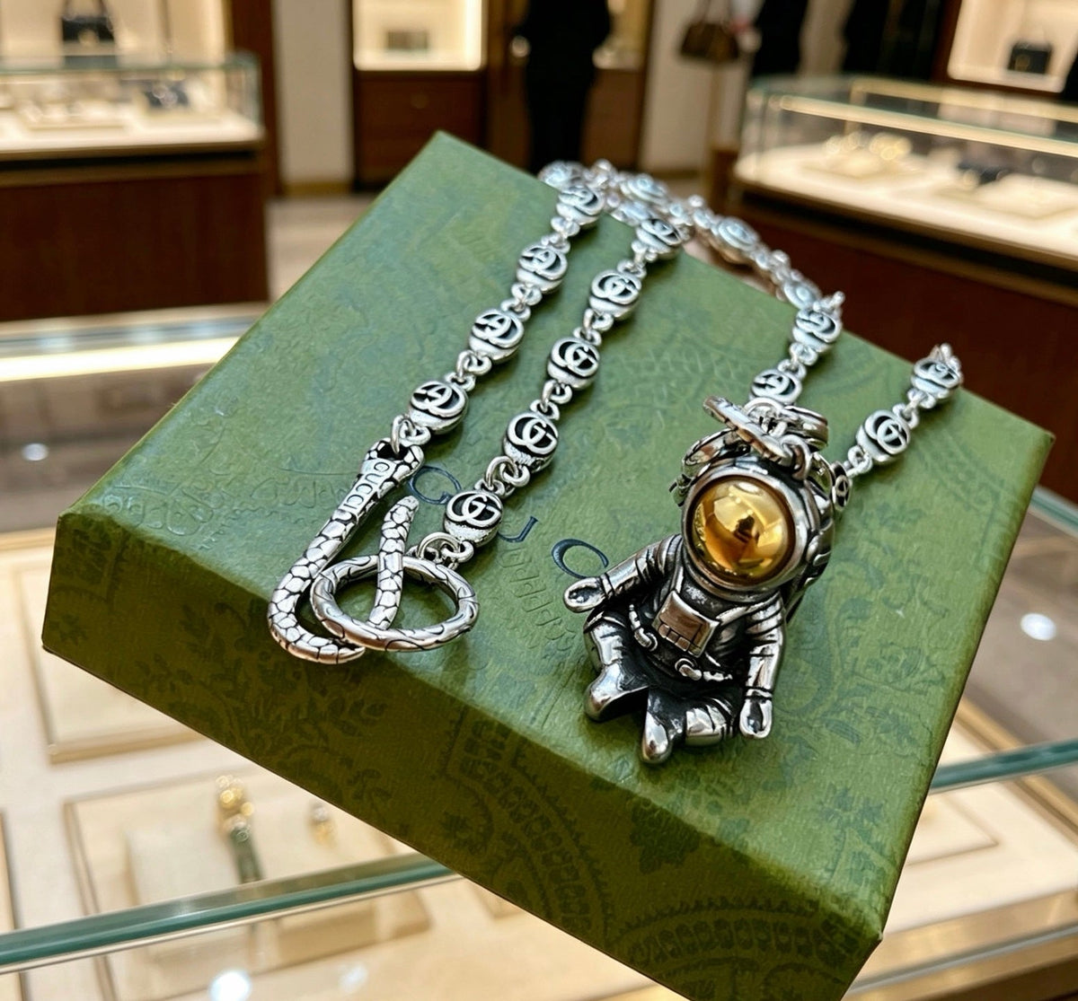 Gucci Anger Forest Chain Distressed Vintage-Inspired Necklace – Style 66 - image 6