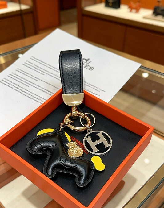 Hermès Unisex Keychain – Style 87 - image 1