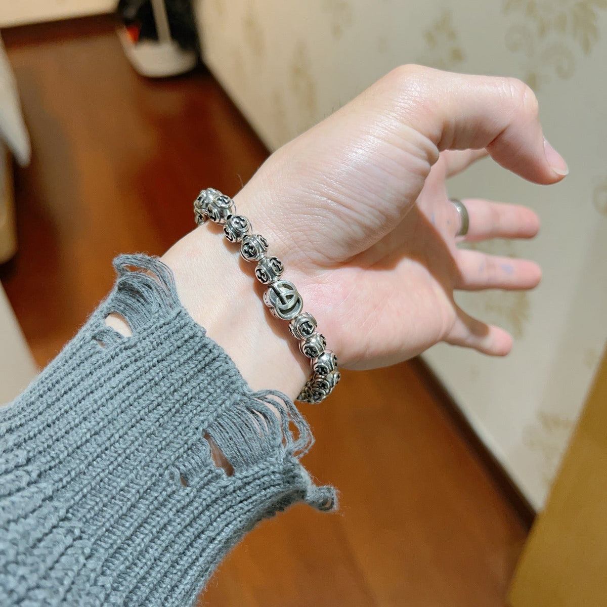 Gucci Anger Forest Distressed Unisex Bracelet – Style 12 - image 4