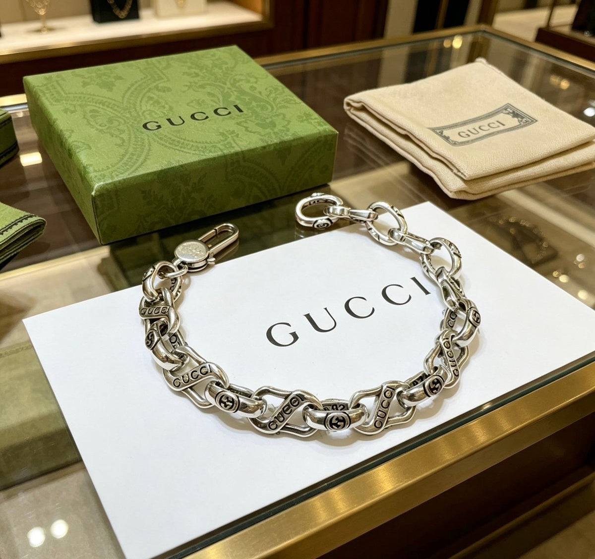 Gucci Unisex Bracelet – Style 32 - image 4