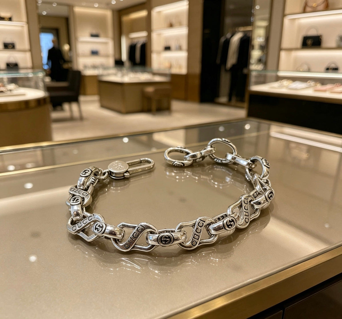 Gucci Unisex Bracelet – Style 32 - image 7