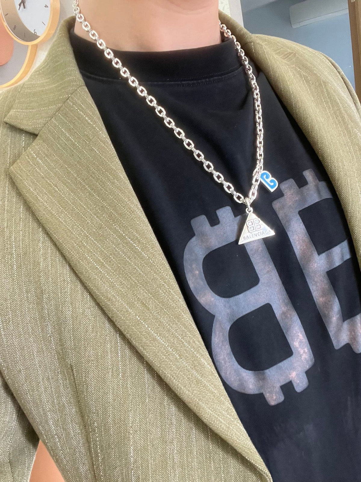Balenciaga Vintage-Inspired Necklace – Style 48 - image 3