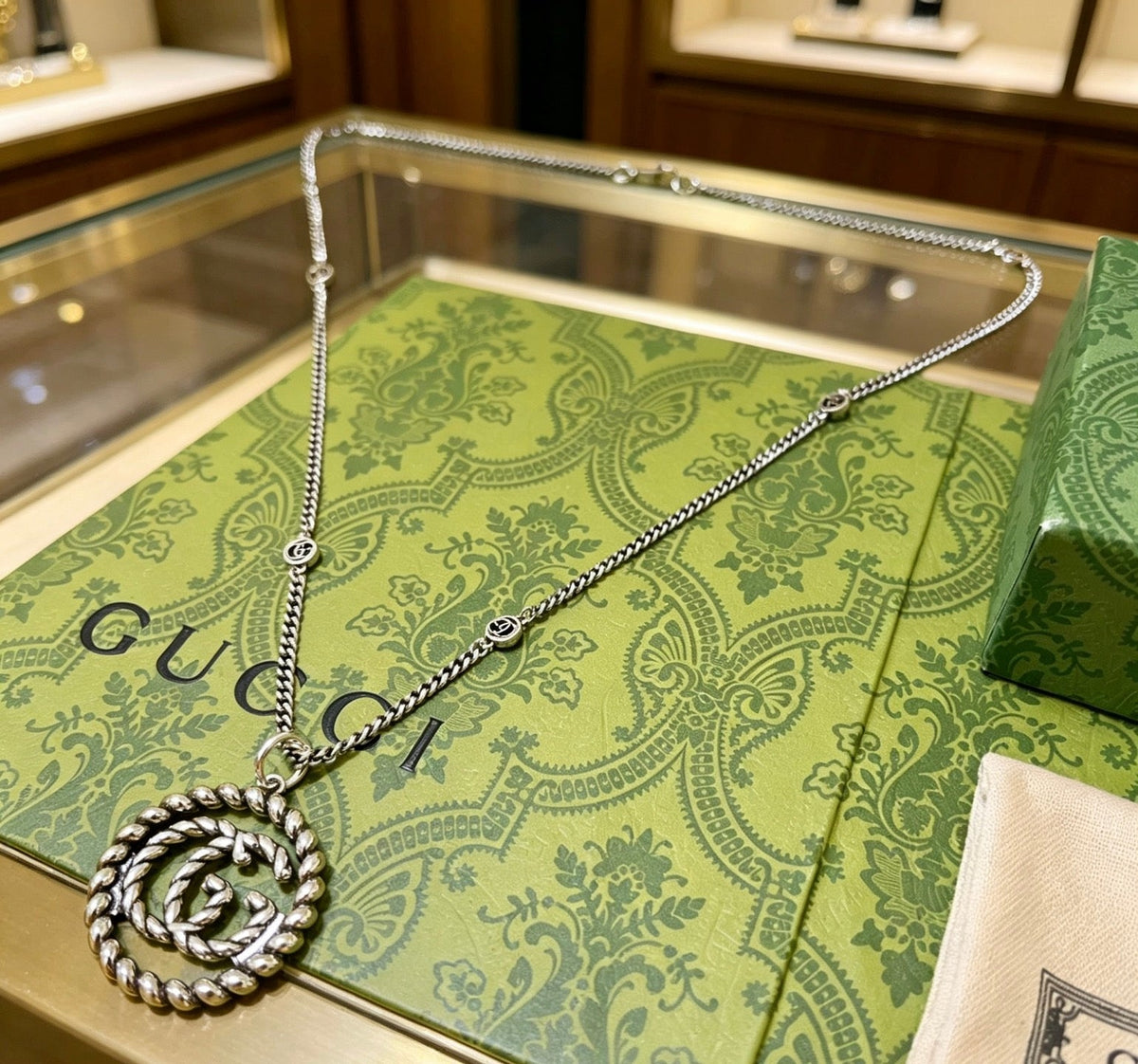 Gucci Anger Forest Chain Distressed Vintage Silver-Tone Necklace – Style 15 - image 6