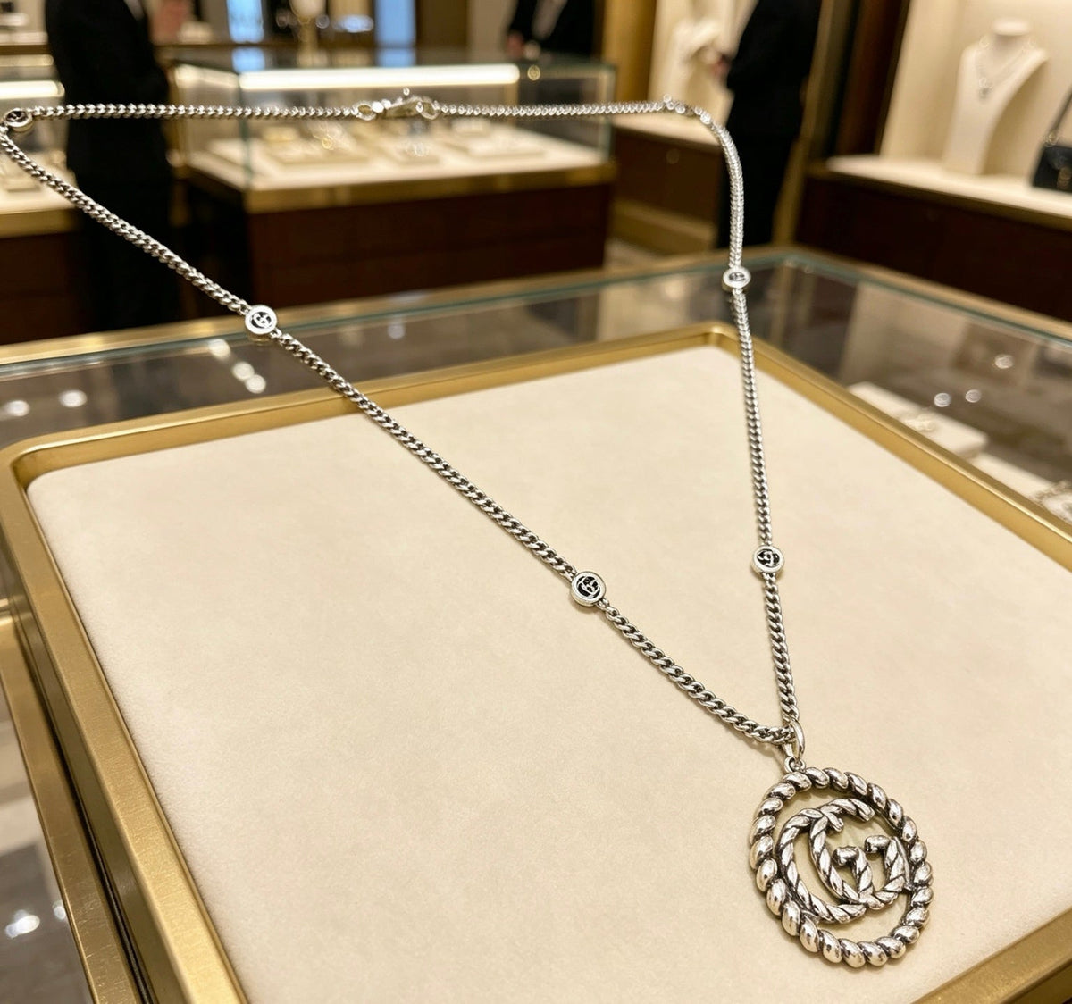 Gucci Anger Forest Chain Distressed Vintage Silver-Tone Necklace – Style 15 - image 8