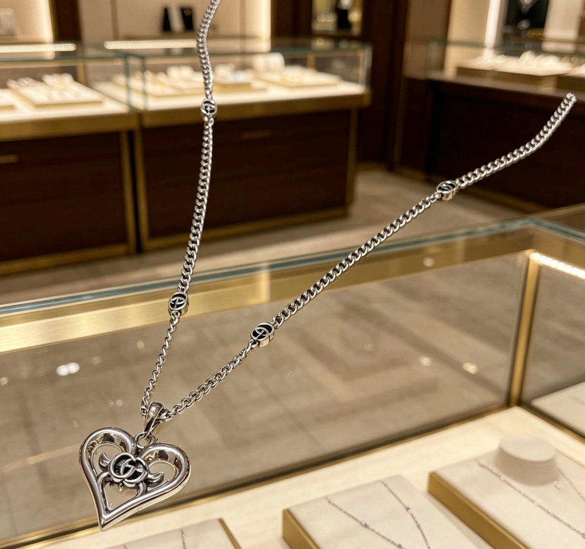 Gucci Anger Forest Chain Distressed Necklace – Style 47 - image 8