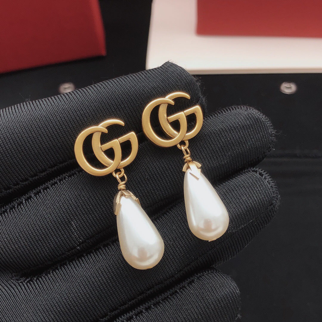 Gucci Pearl Stud Earrings – Style 03 - image 7