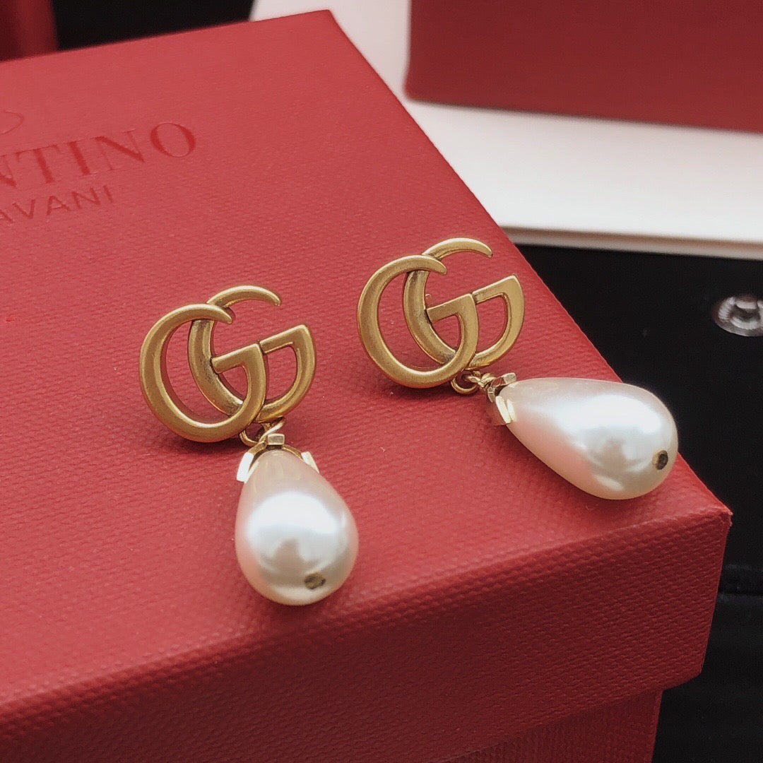 Gucci Pearl Stud Earrings – Style 03 - image 2