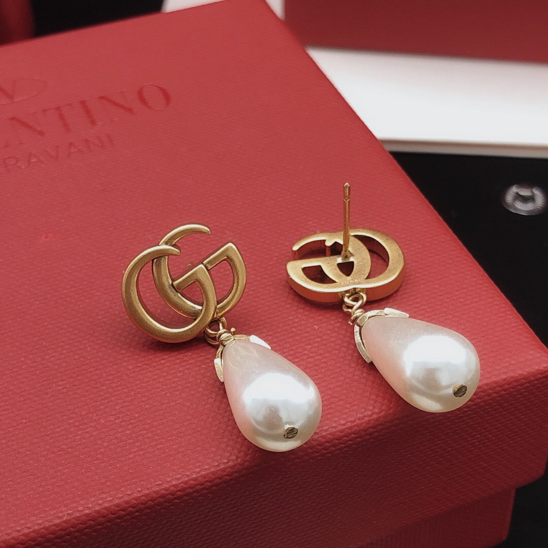 Gucci Pearl Stud Earrings – Style 03 - image 4