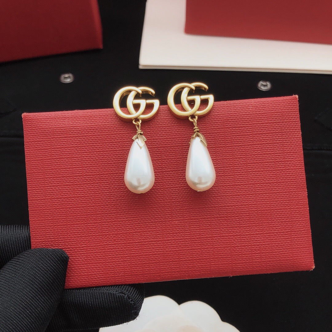 Gucci Pearl Stud Earrings – Style 03 - image 8