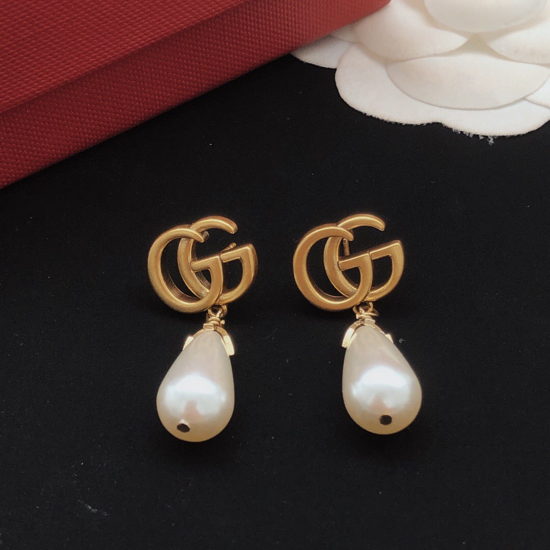 Gucci Pearl Stud Earrings – Style 03 - image 3