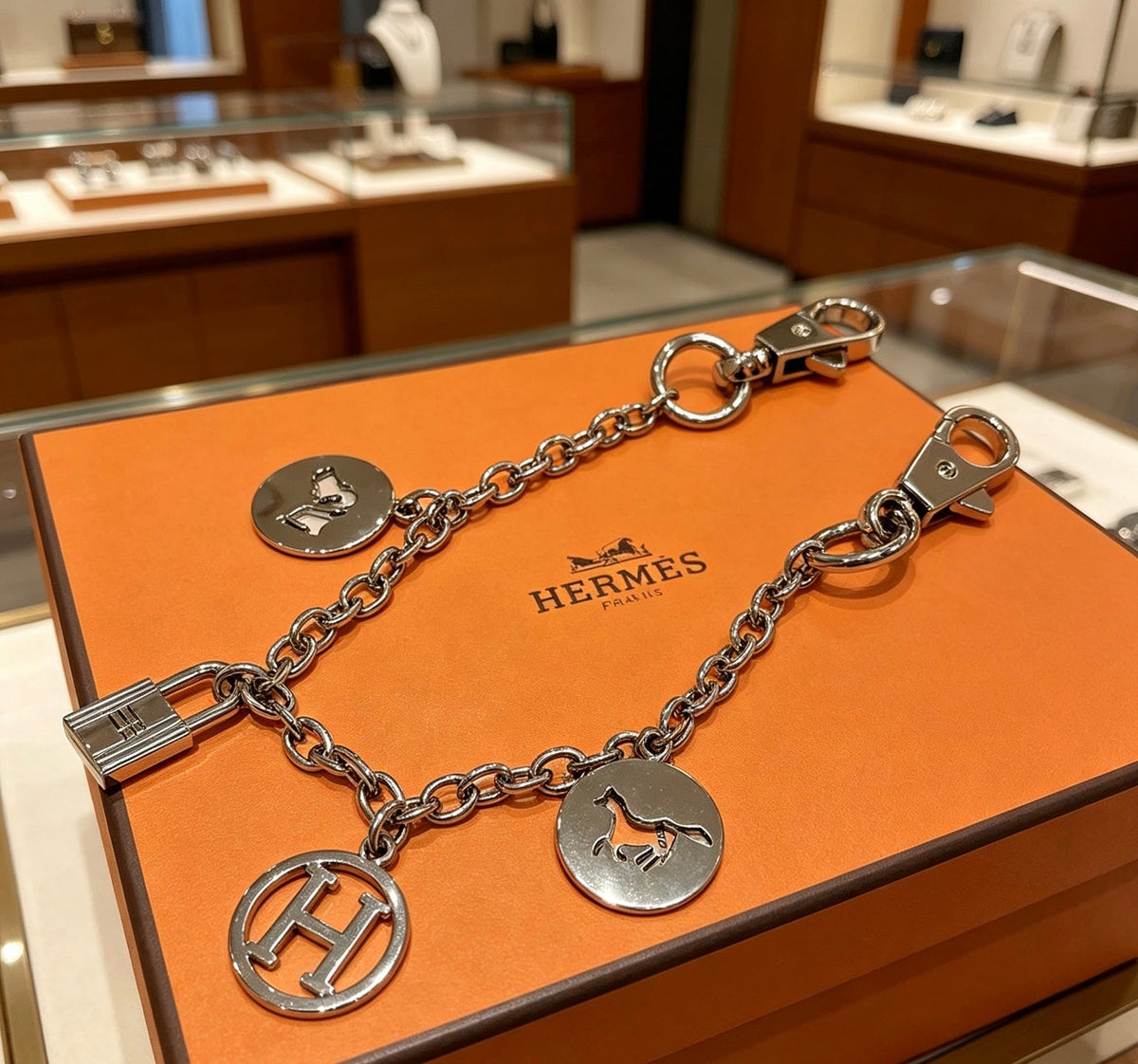 Hermès Unisex Keychain – Style 14 - image 1