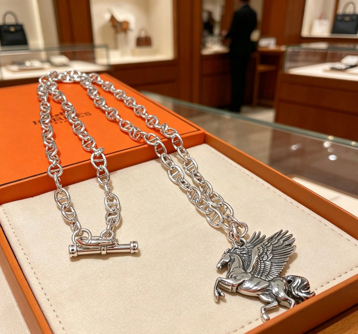 Hermès Toggle Link Necklace – Style 09 - image 8