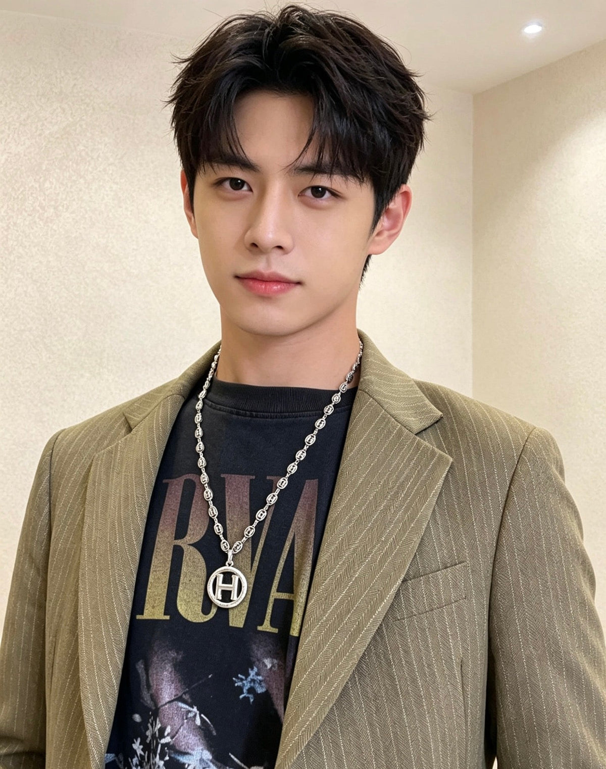 Hermès H Disc Disc Necklace – Style 02 - image 6