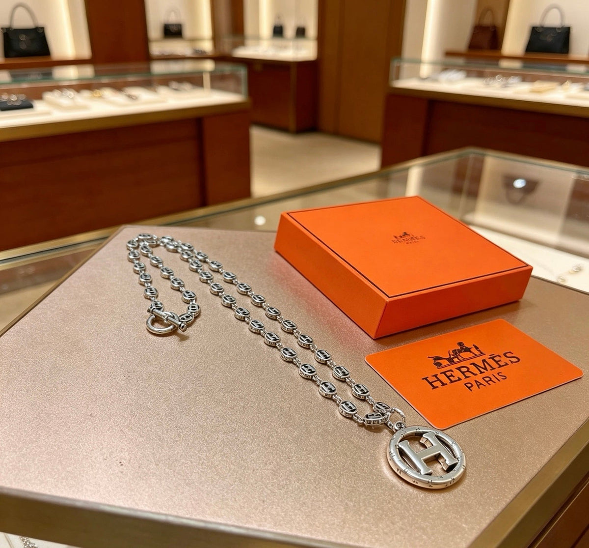 Hermès H Disc Disc Necklace – Style 02 - image 4