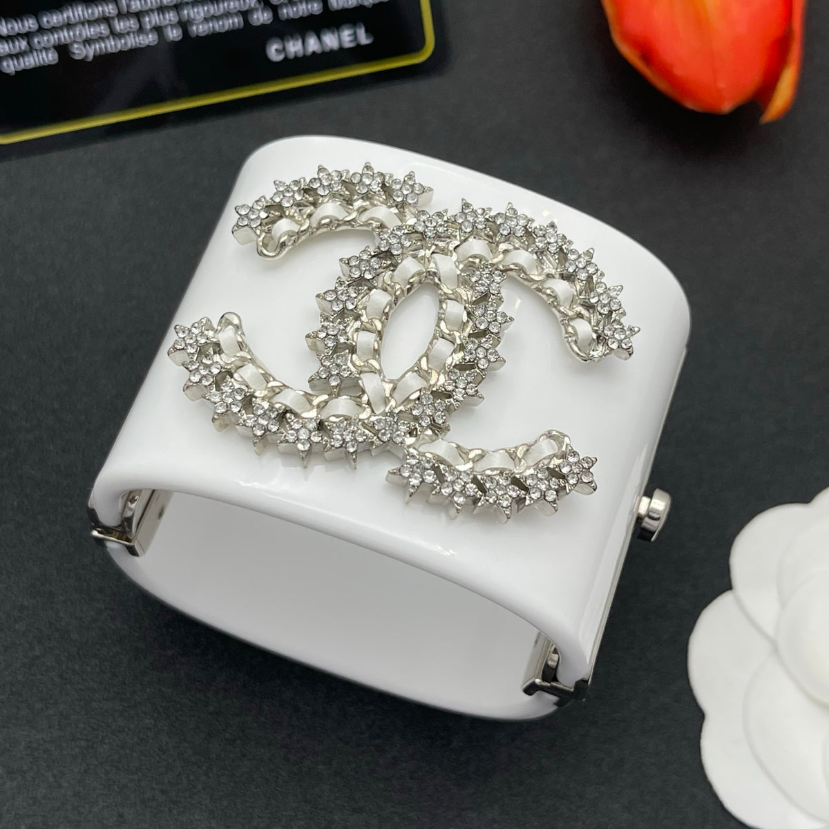 Chanel style acrylic resin bracelets - product photo 3