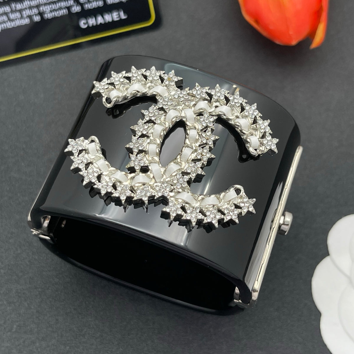 Chanel style acrylic resin bracelets - product photo 3