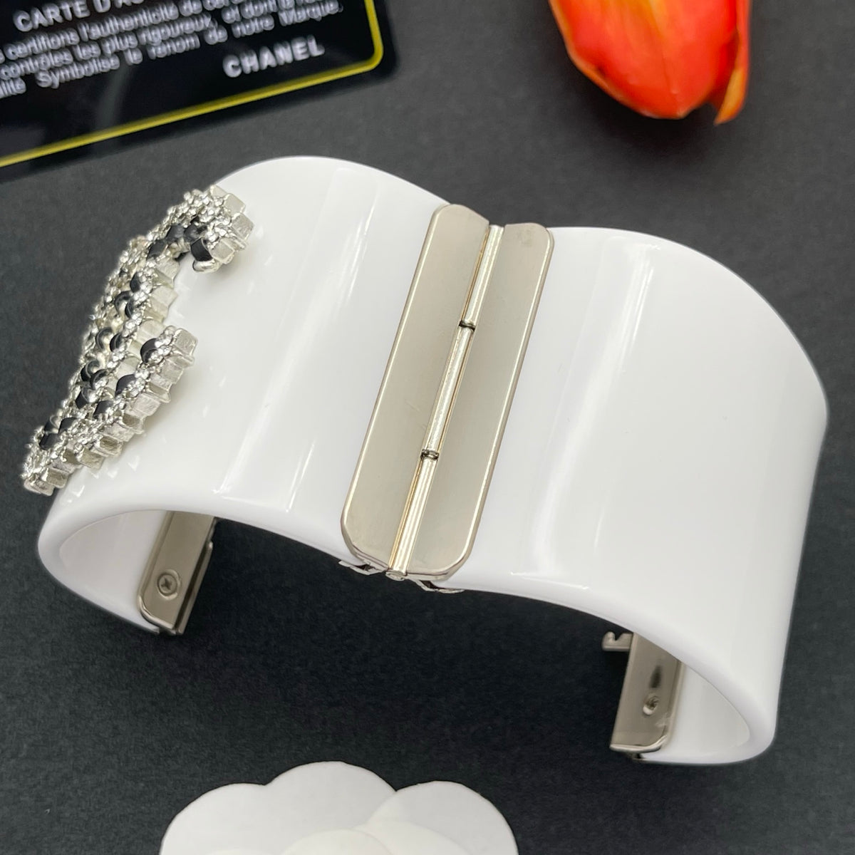 Chanel style acrylic resin bracelets - product photo 5