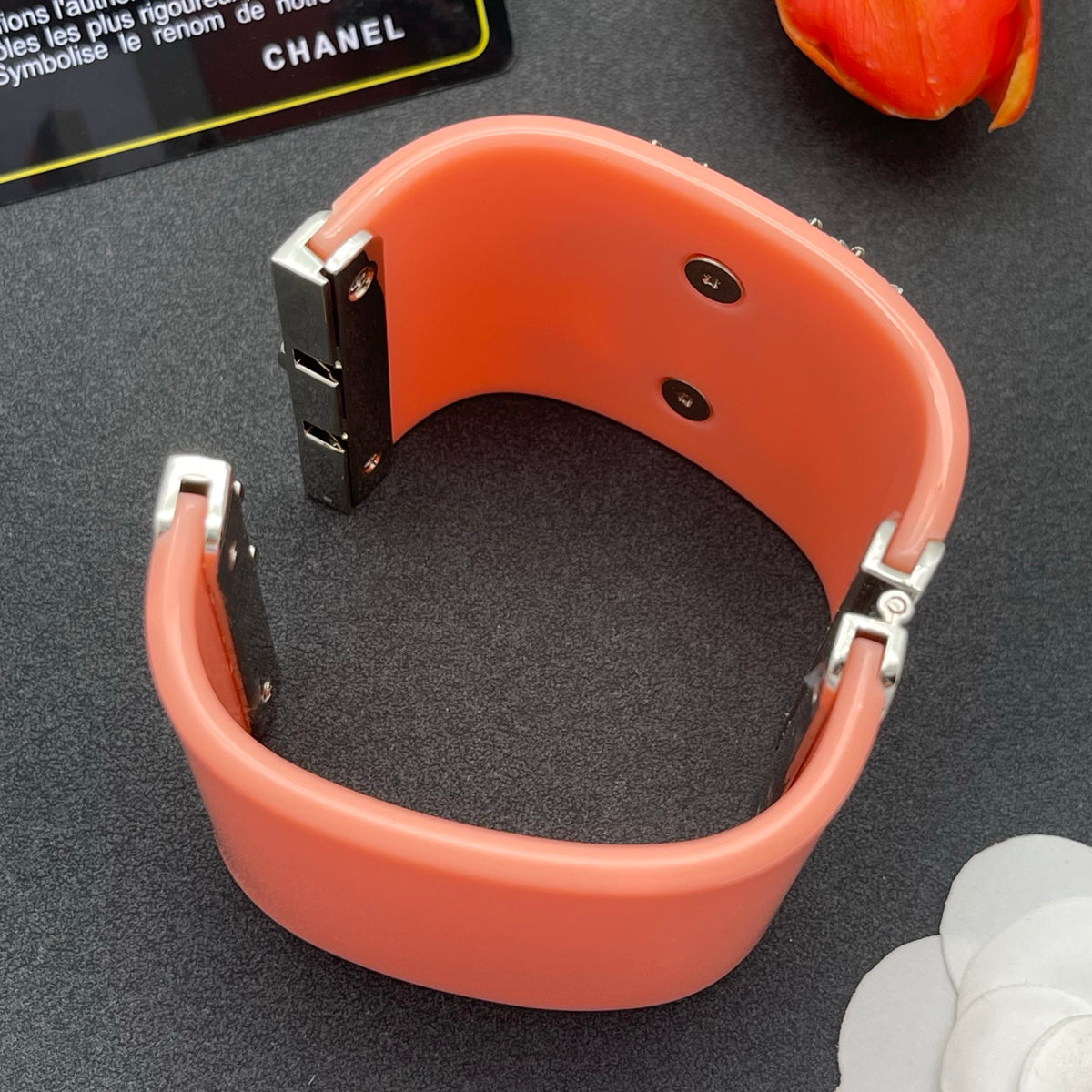 Chanel style acrylic resin bracelets - product photo 6
