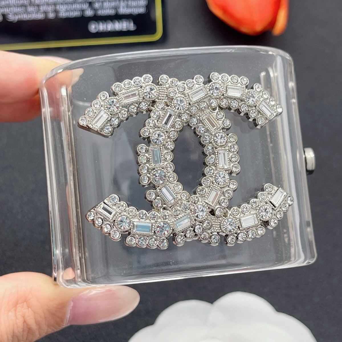 Chanel style acrylic resin bracelets - product photo 1