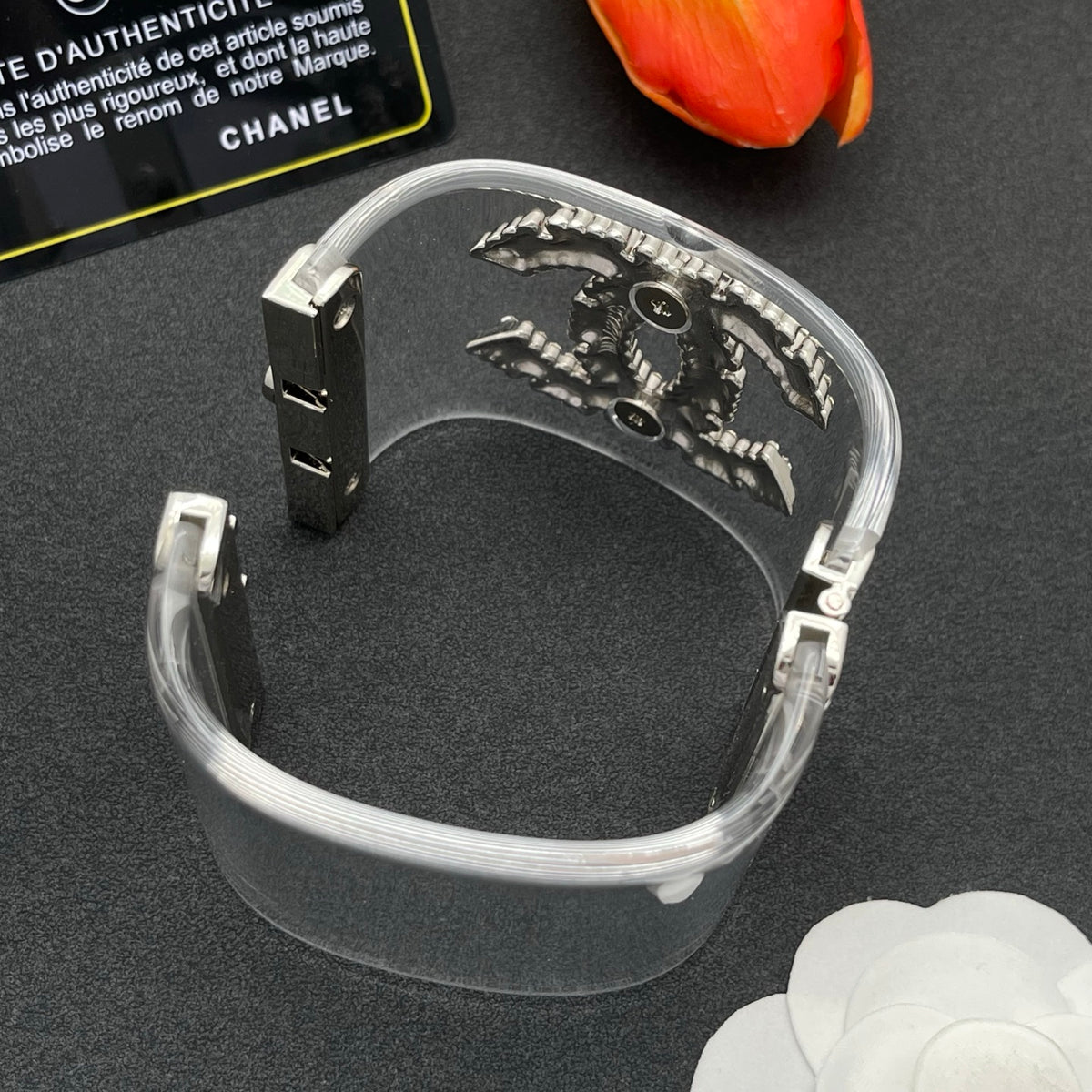Chanel style acrylic resin bracelets - product photo 6