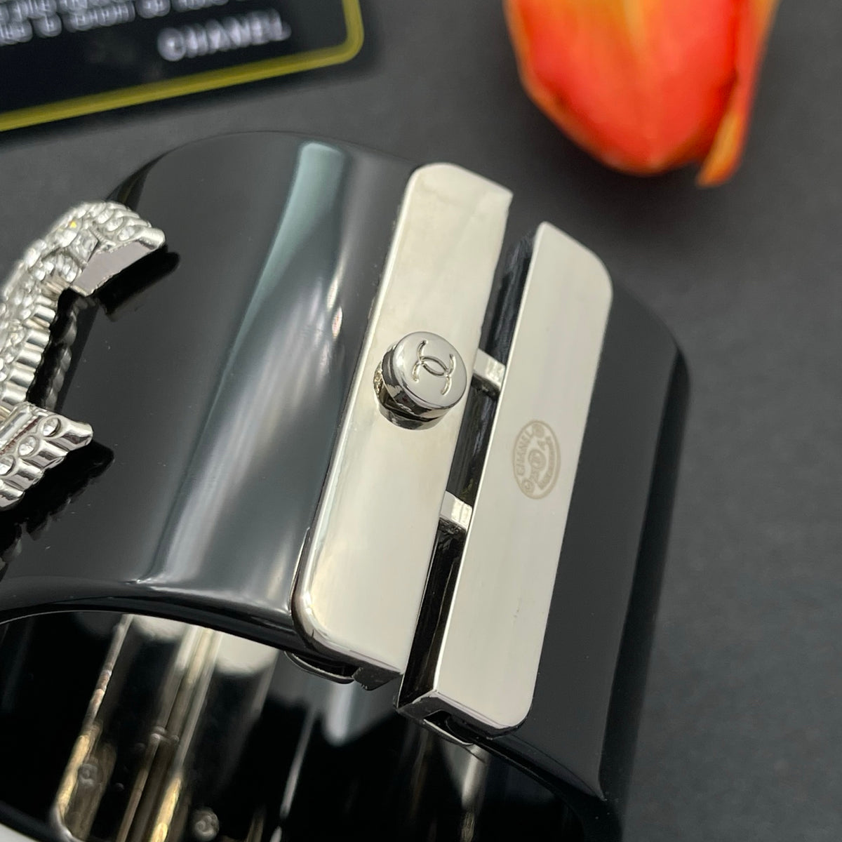 Chanel style acrylic resin bracelets - product photo 7