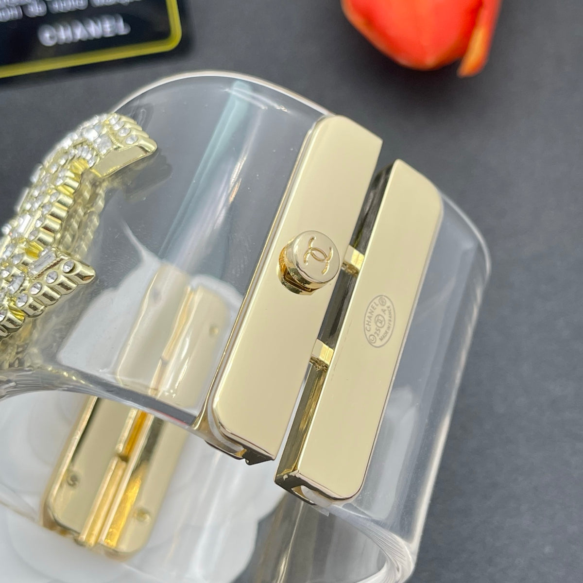 Chanel style acrylic resin bracelets - product photo 7