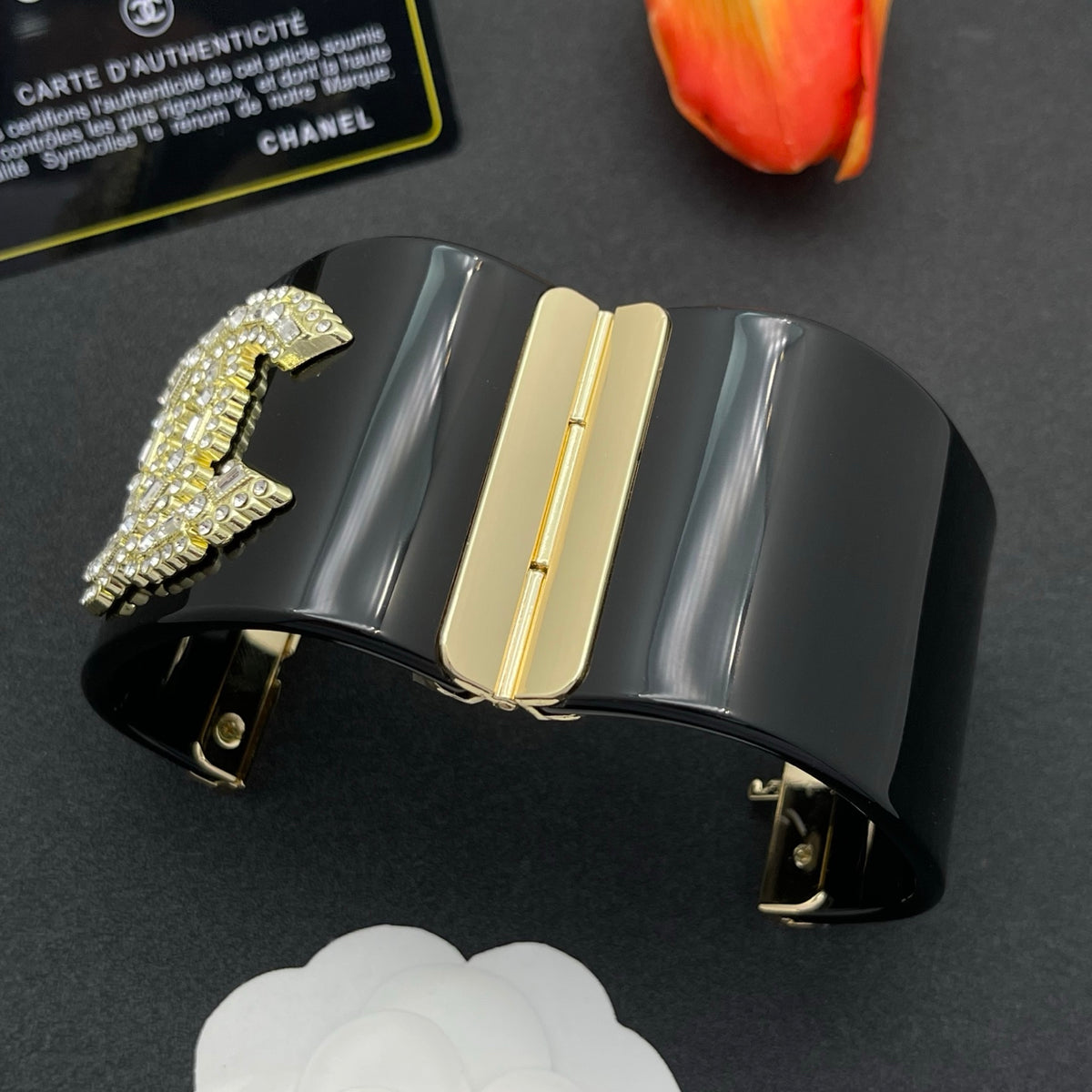 Chanel style acrylic resin bracelets - product photo 5