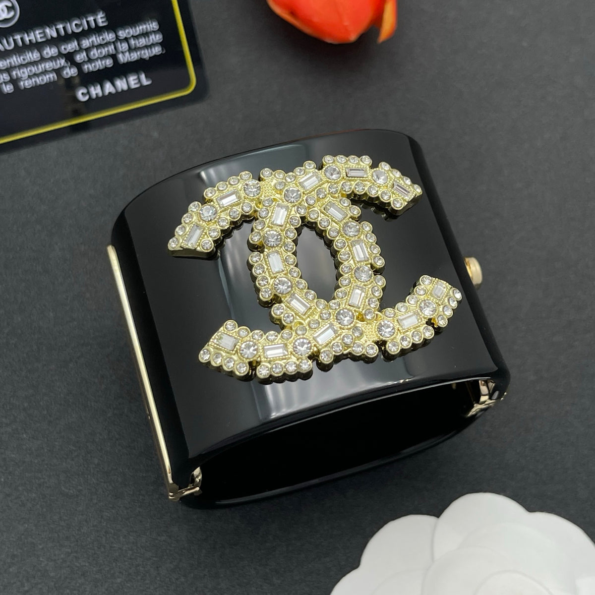 Chanel style acrylic resin bracelets - product photo 2