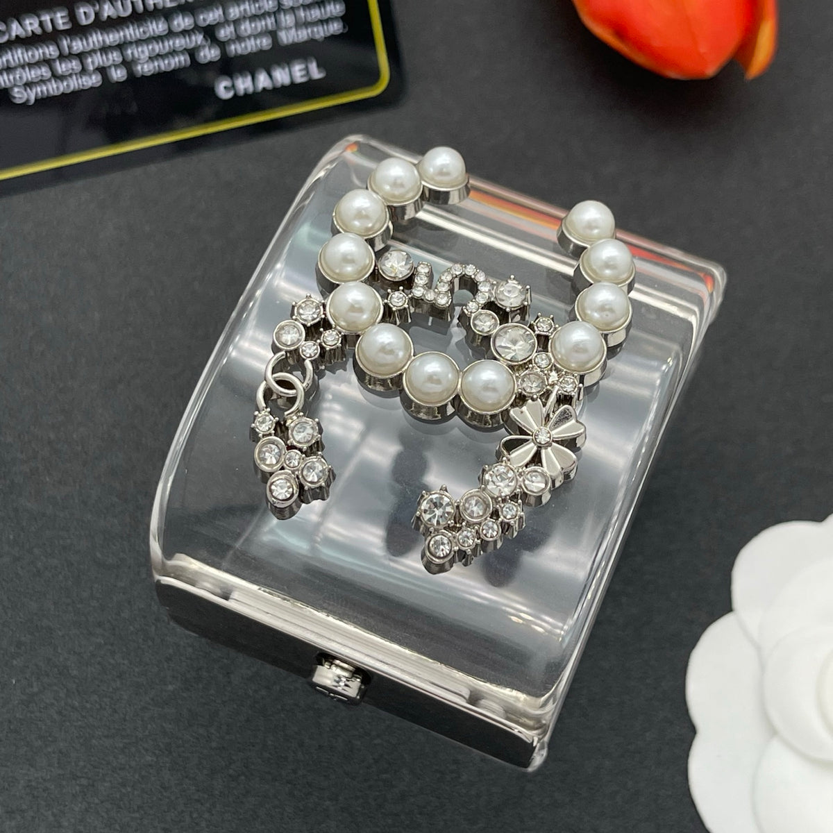Chanel style acrylic resin bracelets - product photo 4