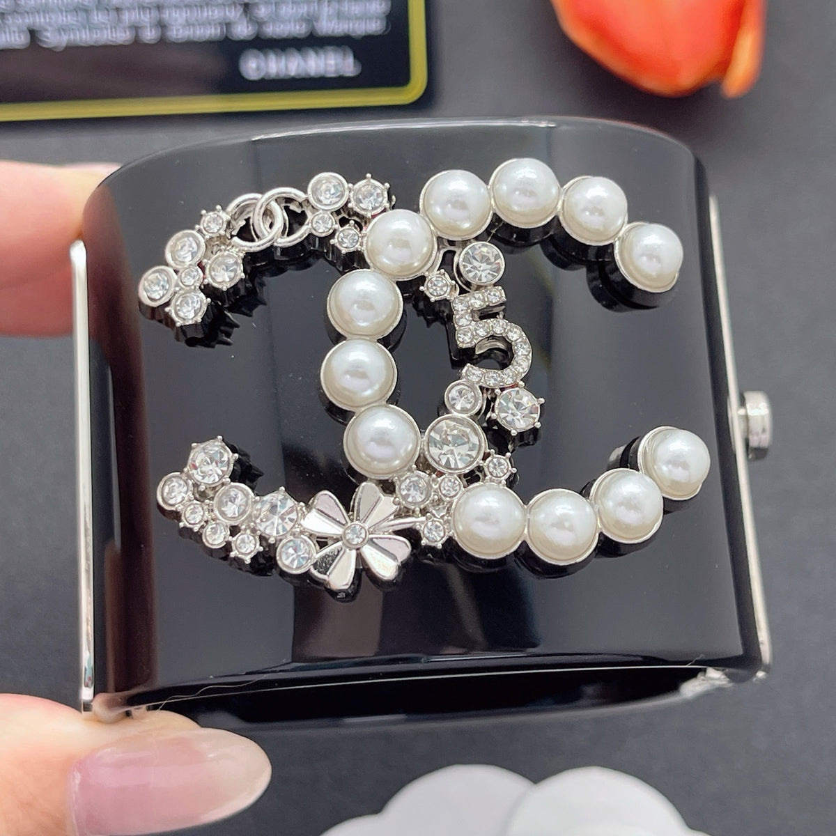 Chanel style acrylic resin bracelets - product photo 1