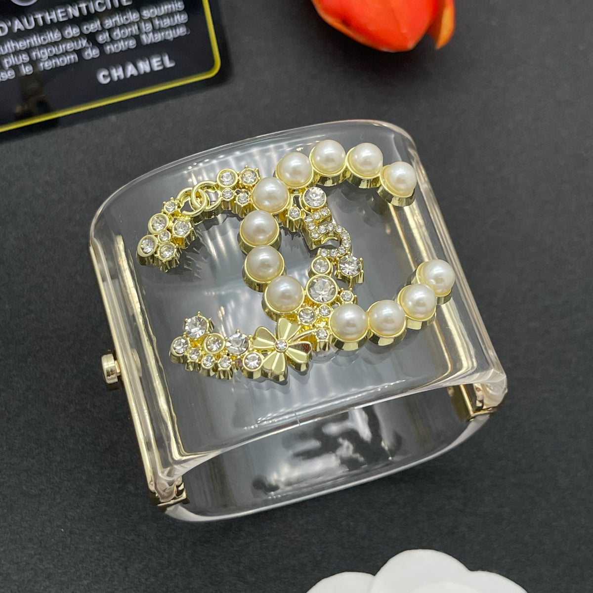 Chanel style acrylic resin bracelets - product photo 2