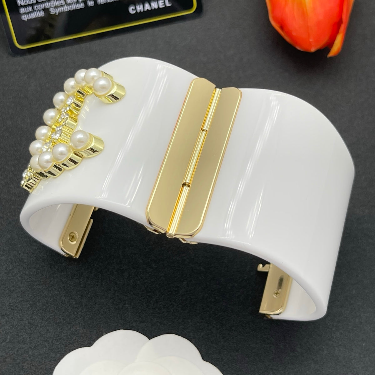 Chanel style acrylic resin bracelets - product photo 5
