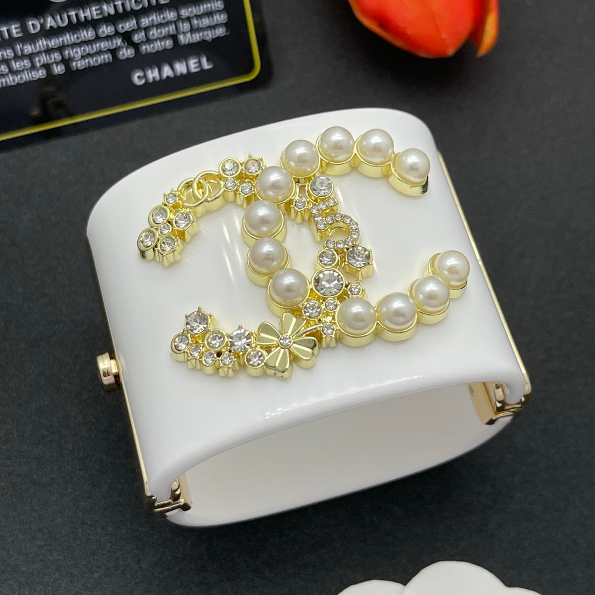 Chanel style acrylic resin bracelets - product photo 2