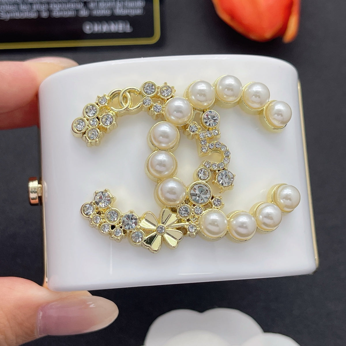 Chanel style acrylic resin bracelets - product photo 1