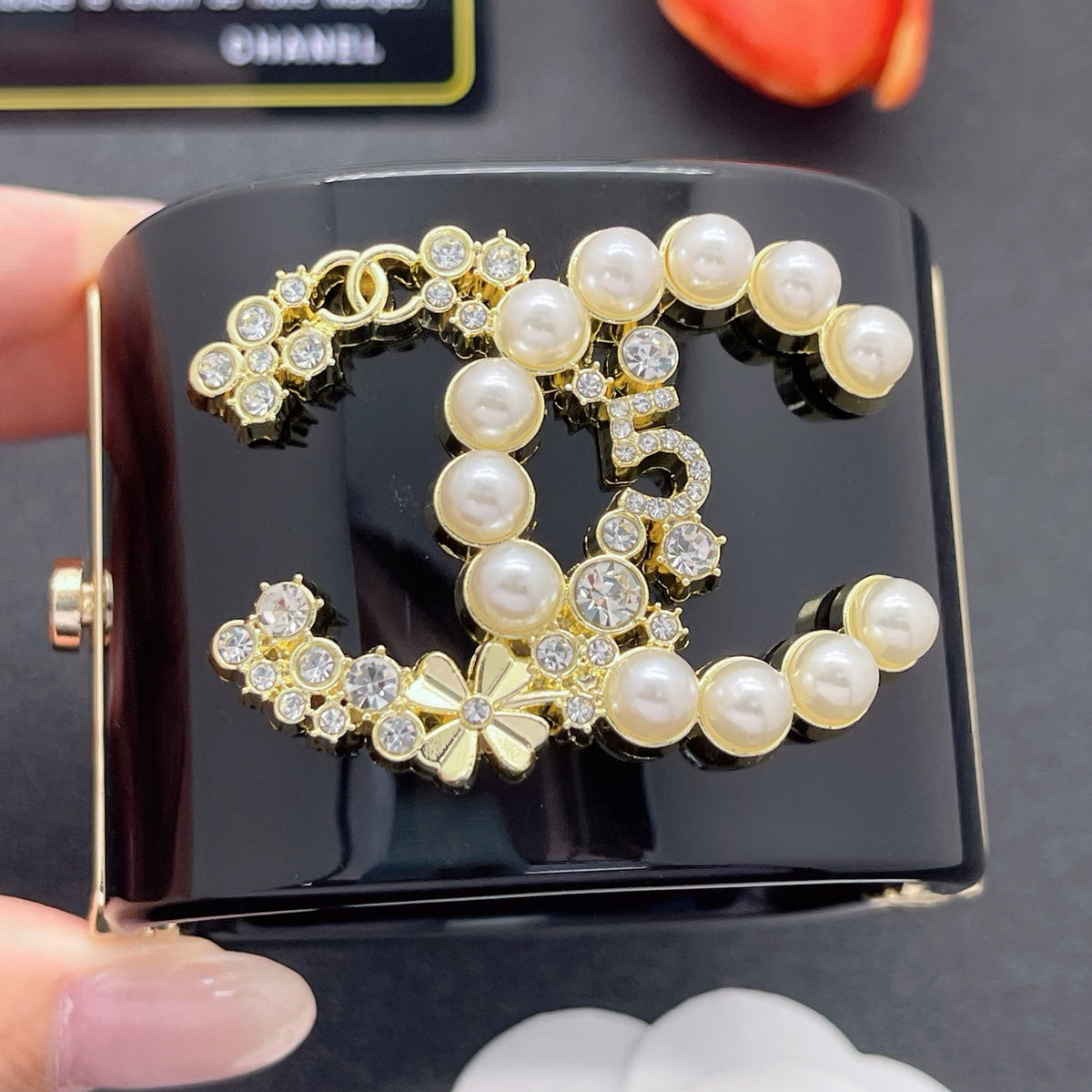 Chanel style acrylic resin bracelets - product photo 1