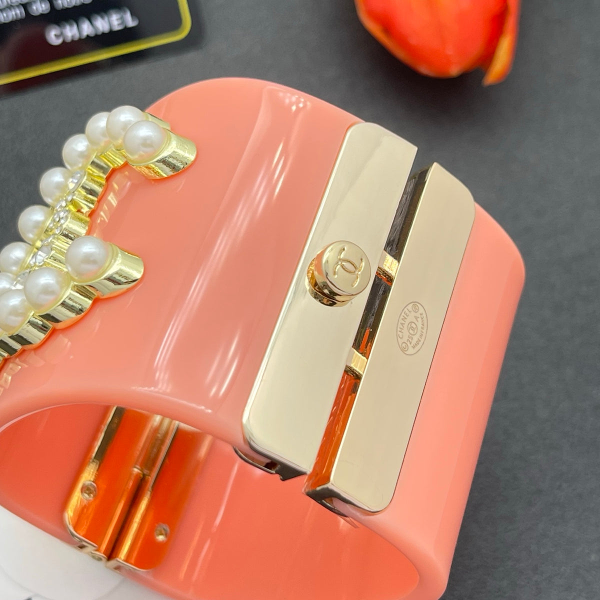 Chanel style acrylic resin bracelets - product photo 7