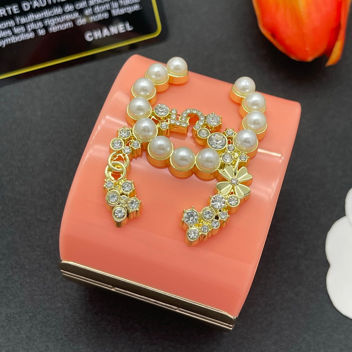 Chanel style acrylic resin bracelets - product photo 4