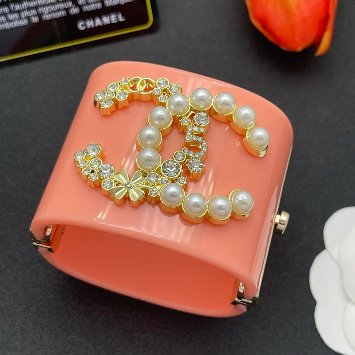 Chanel style acrylic resin bracelets - product photo 3