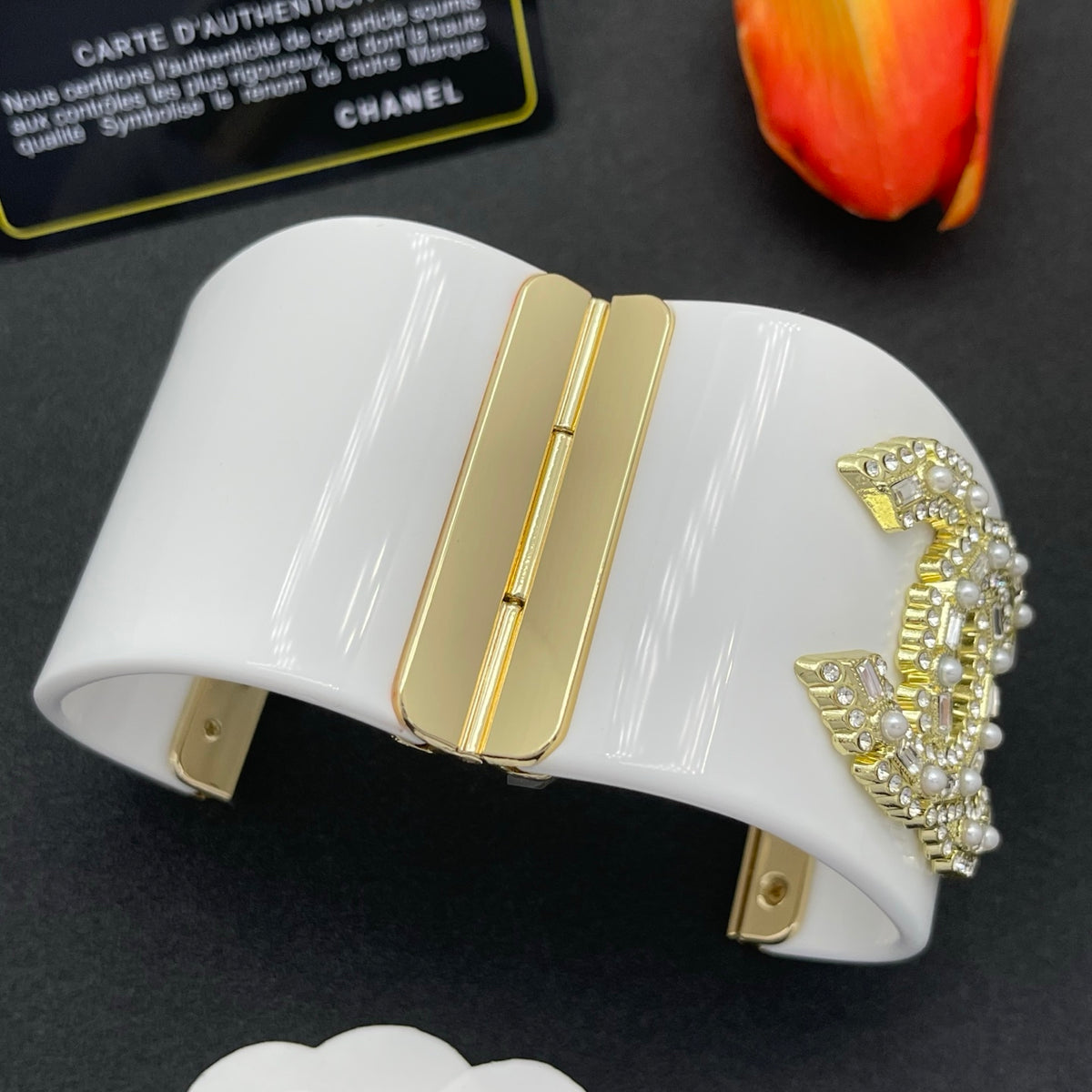 Chanel style acrylic resin bracelets - product photo 5