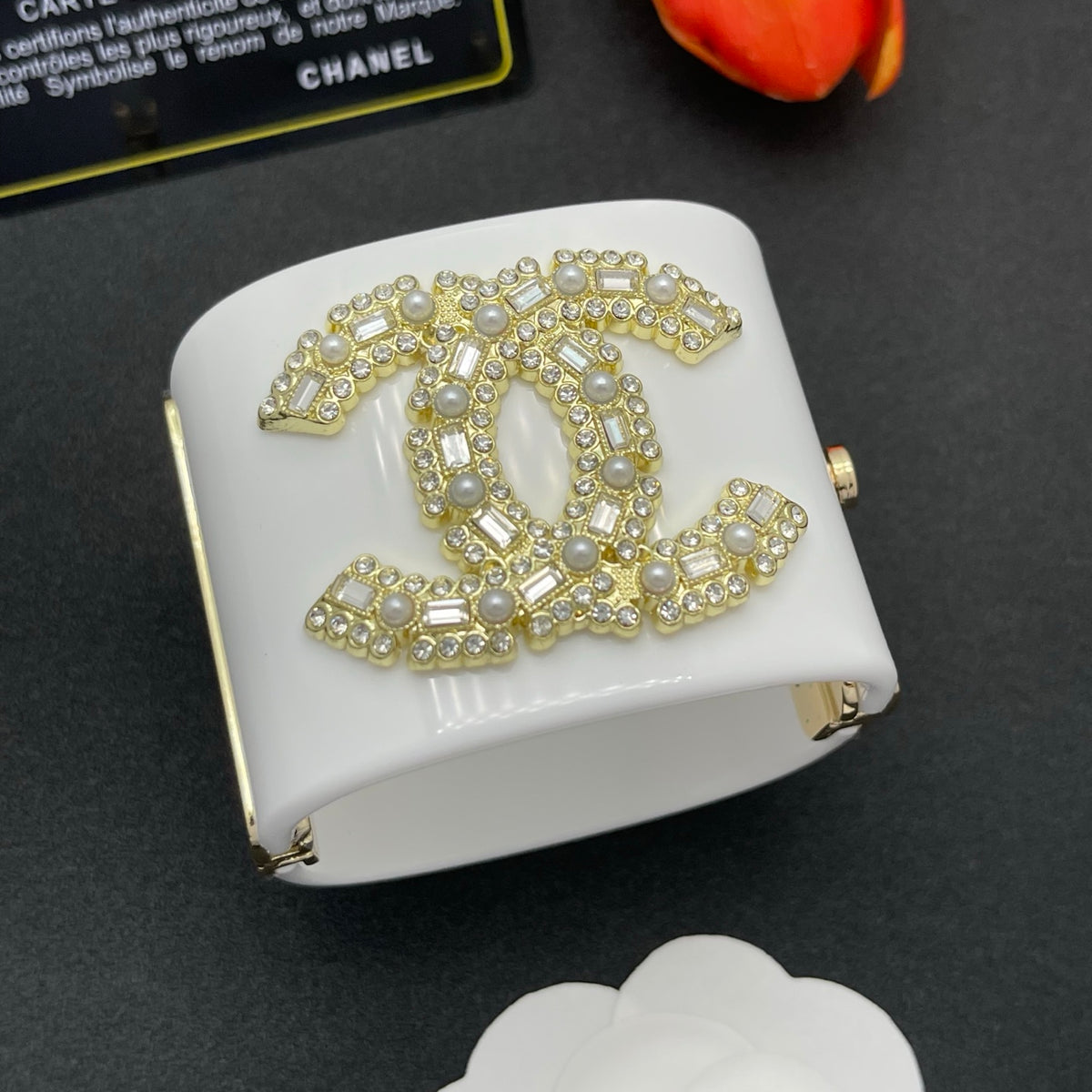 Chanel style acrylic resin bracelets - product photo 2
