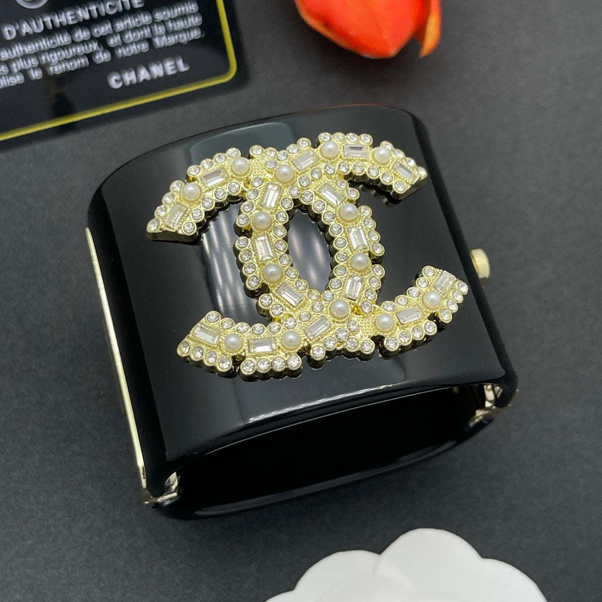 Chanel style acrylic resin bracelets - product photo 2