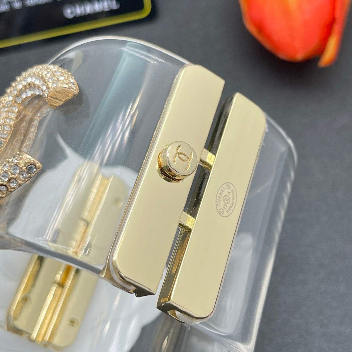 Chanel style acrylic resin bracelets - product photo 7
