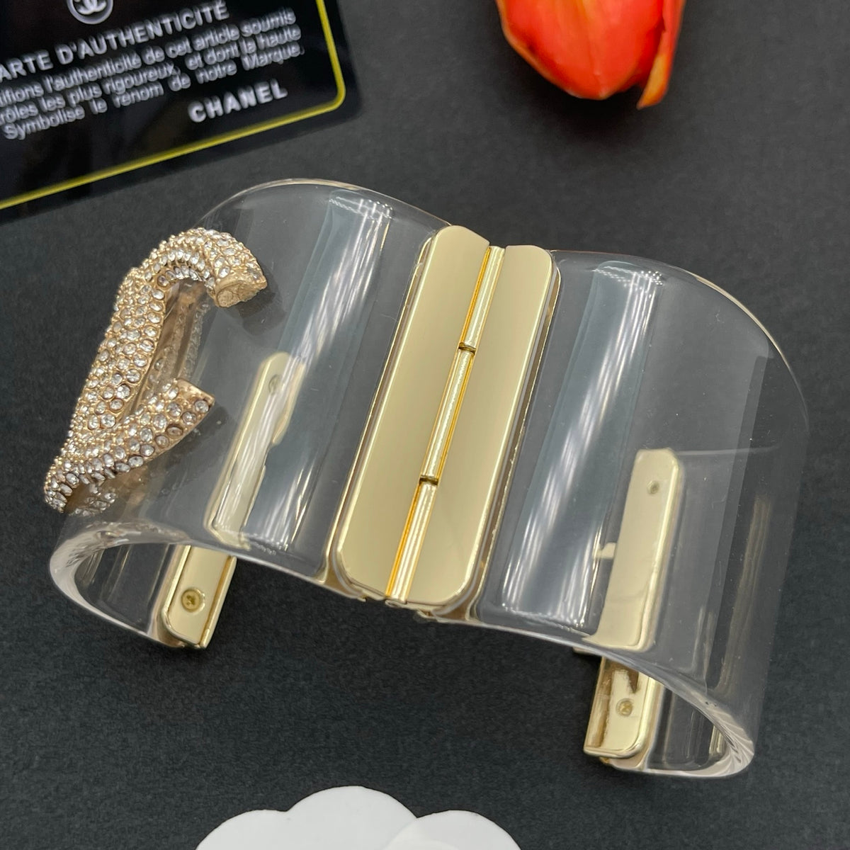 Chanel style acrylic resin bracelets - product photo 5