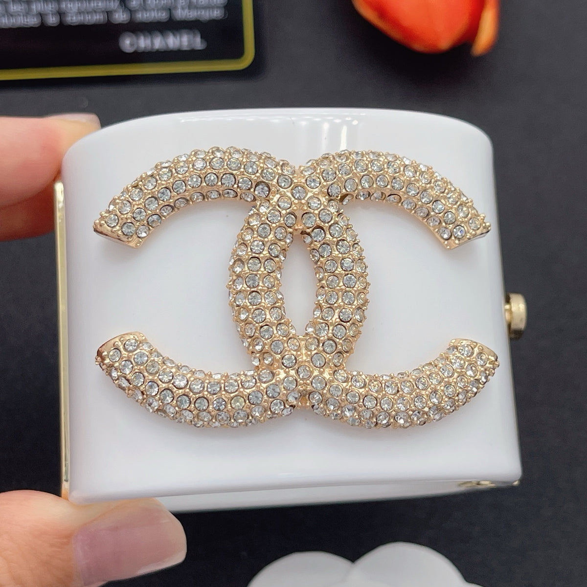 Chanel style acrylic resin bracelets - product photo 1