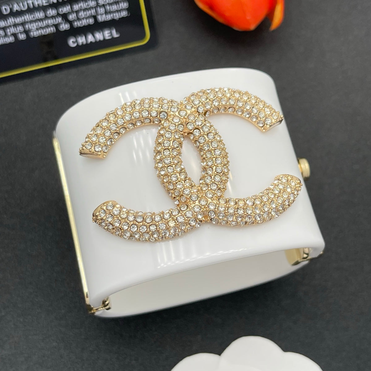 Chanel style acrylic resin bracelets - product photo 2