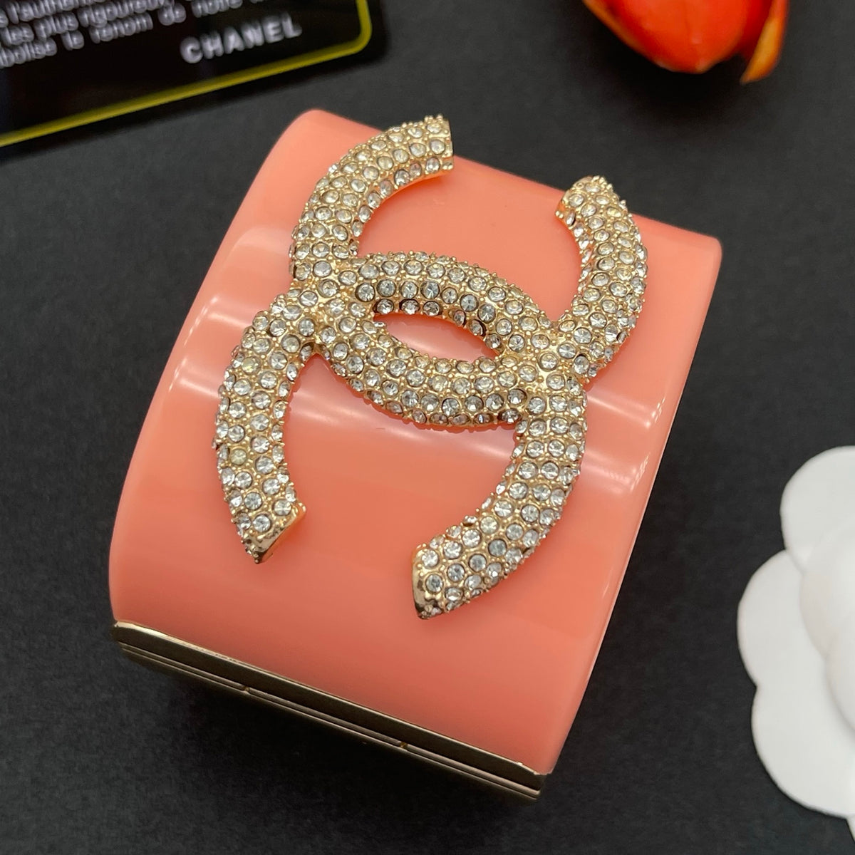 Chanel style acrylic resin bracelets - product photo 4