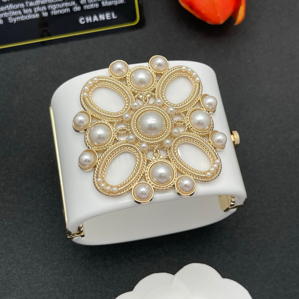 Chanel style acrylic resin bracelets - product photo 2