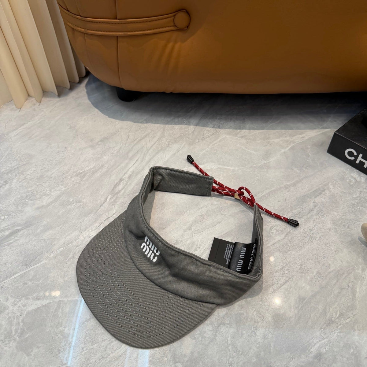 Visor - image 5